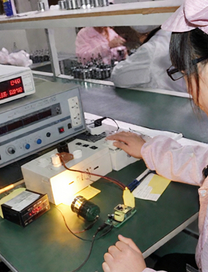 高電圧絶縁試験